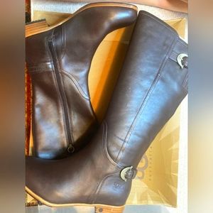 UGG Amberlee Boots Buckle 1921 Espresso Brown Leather Tall Riding Boots Size 7.5